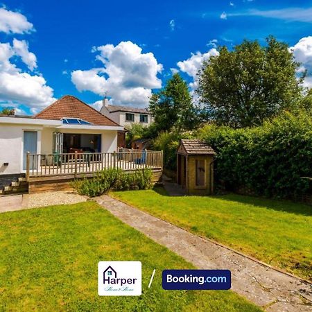 Spacious Detached Bungalow By Harperletting Short Lets & Serviced Accommodation Buckely With Pool Table & Driveway Buckley 外观 照片