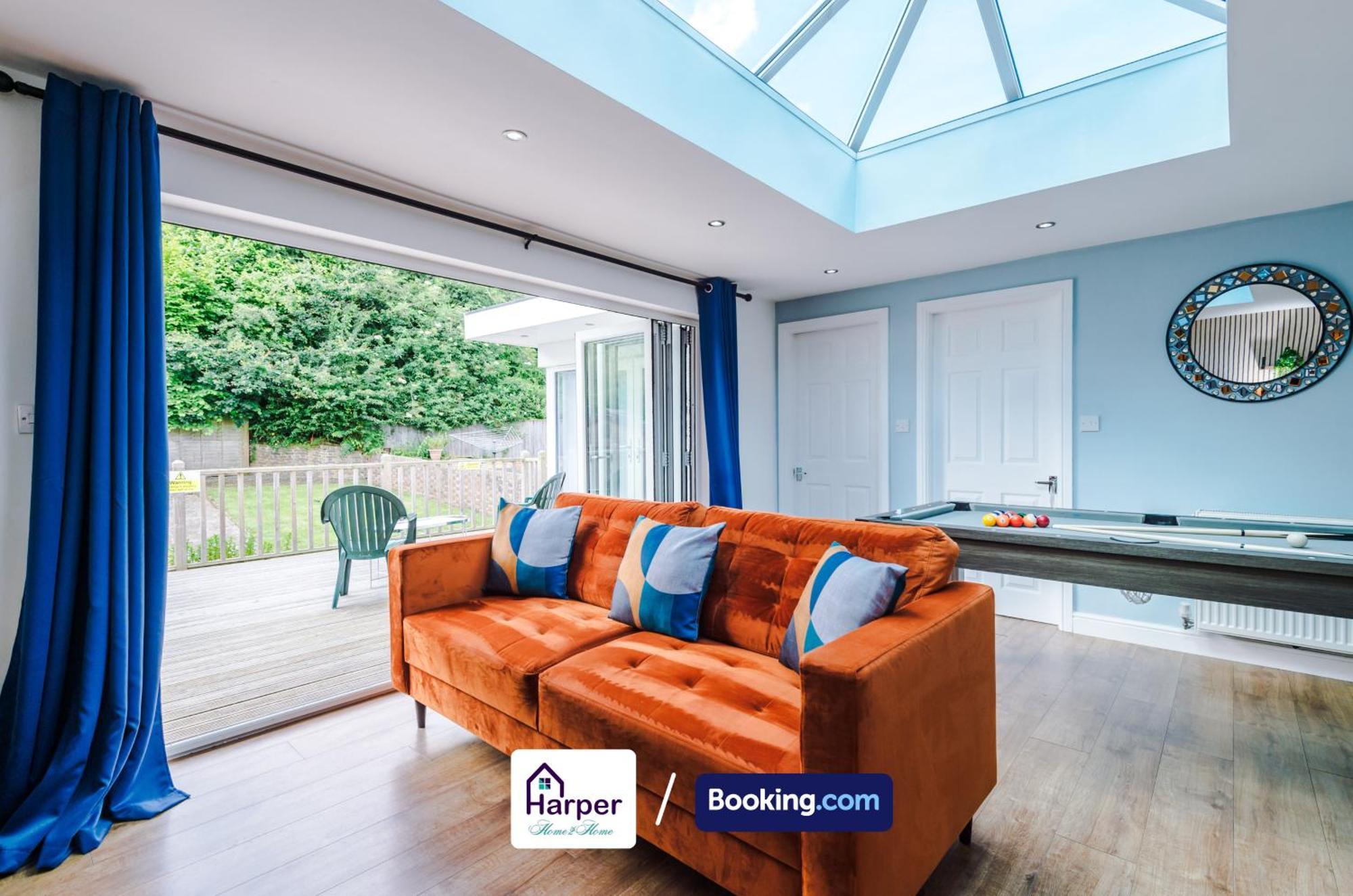 Spacious Detached Bungalow By Harperletting Short Lets & Serviced Accommodation Buckely With Pool Table & Driveway Buckley 外观 照片