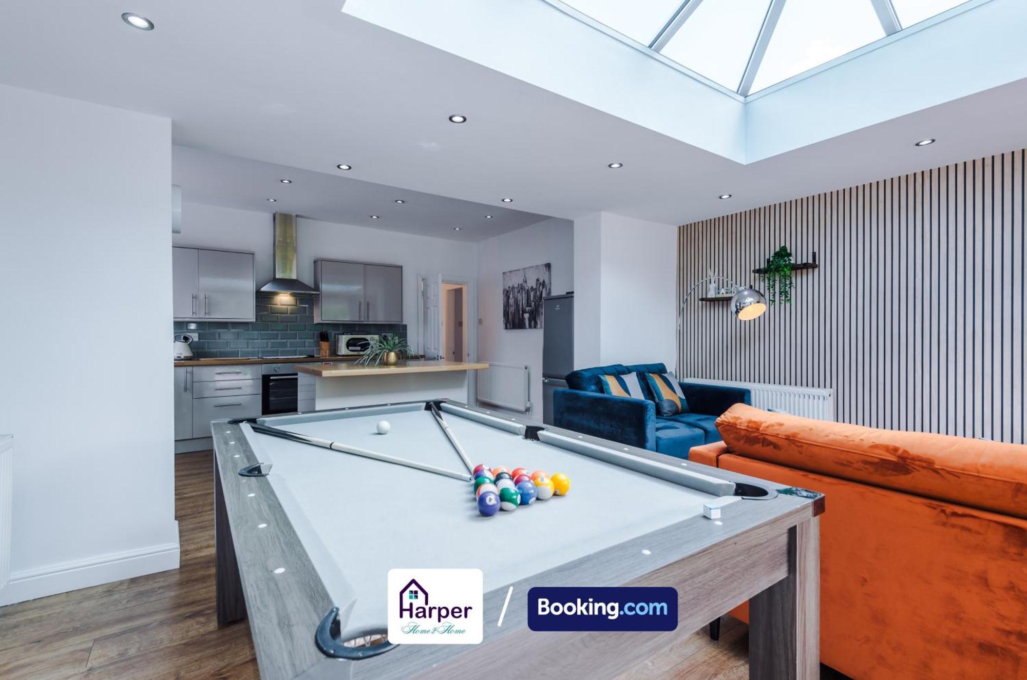 Spacious Detached Bungalow By Harperletting Short Lets & Serviced Accommodation Buckely With Pool Table & Driveway Buckley 外观 照片