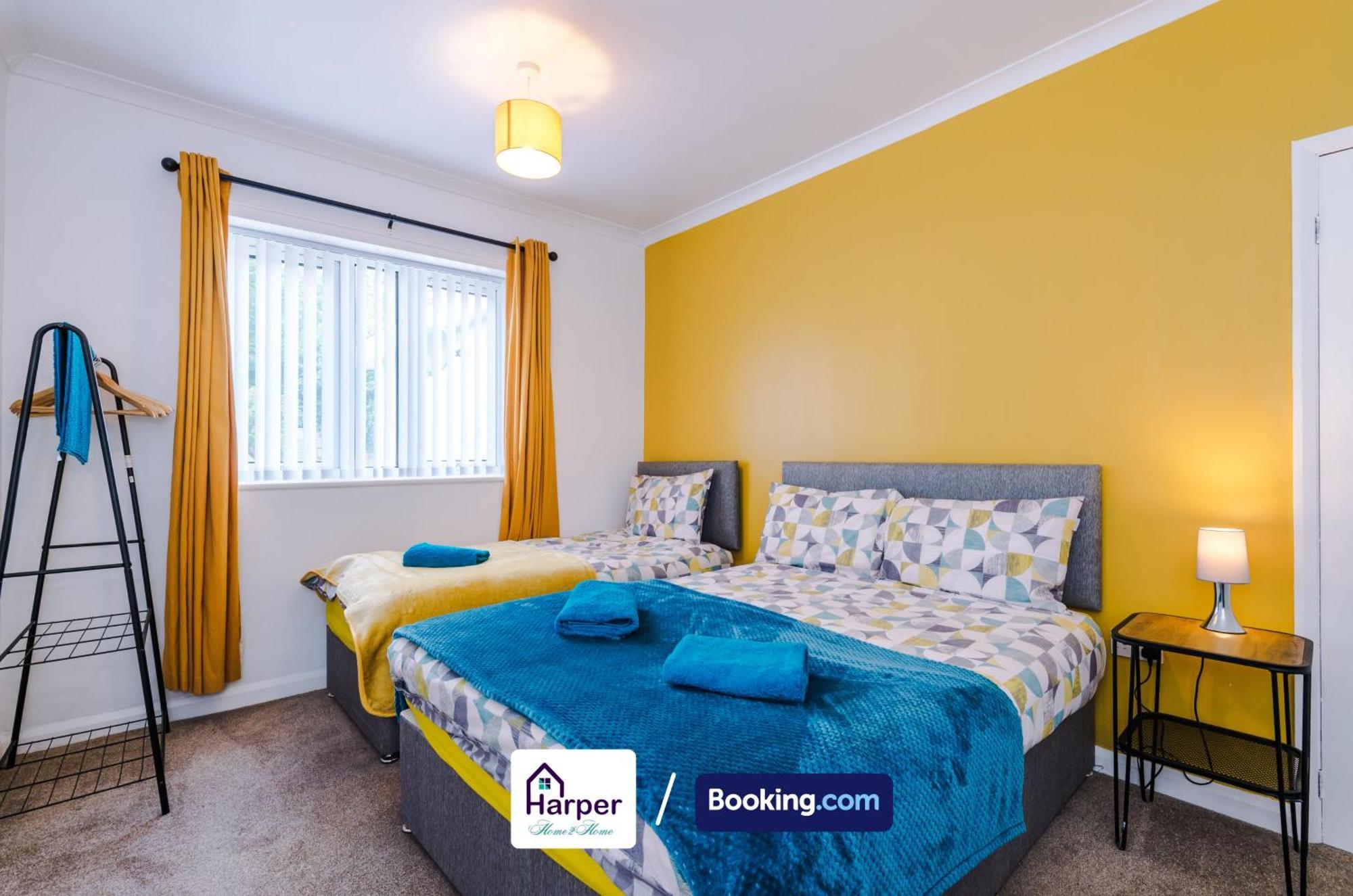 Spacious Detached Bungalow By Harperletting Short Lets & Serviced Accommodation Buckely With Pool Table & Driveway Buckley 外观 照片