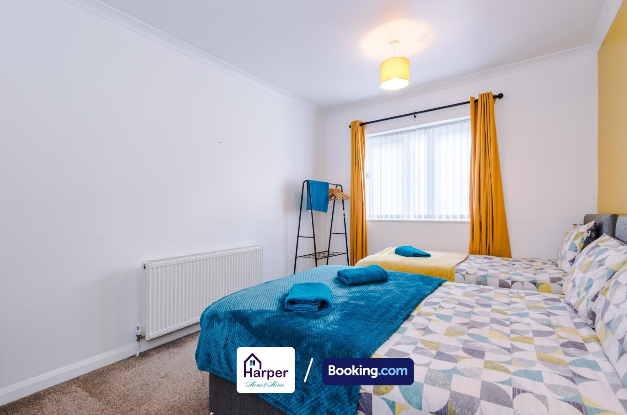 Spacious Detached Bungalow By Harperletting Short Lets & Serviced Accommodation Buckely With Pool Table & Driveway Buckley 外观 照片